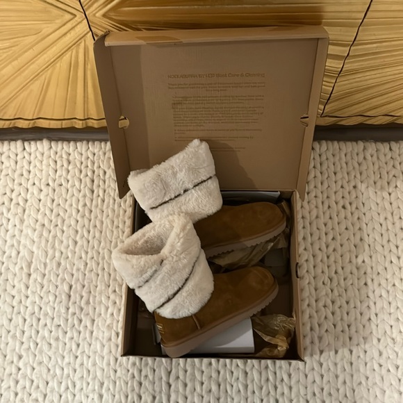 Koolaburra Shoes - KOOLABURRA BY UGG BLACK BOOTS SIZE 5 **BRAND NEW IN BOX, NEVER WORN**